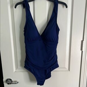 Jantzen Navy Blue Women’s One Piece Swimsuit, Surplice style Large/ 14